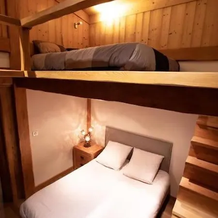 Апартаменты Maison Chaleureuse Avec Vue Sur Le Mont Blanc